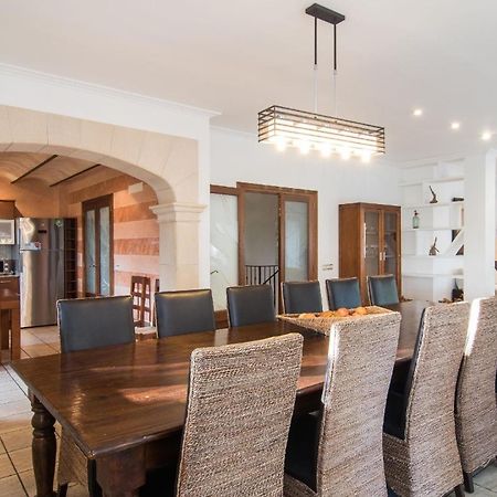 Ferienhaus Fuer 12 Personen Ca 400 M In Son Macia, Balearen Mallorca Exterior foto